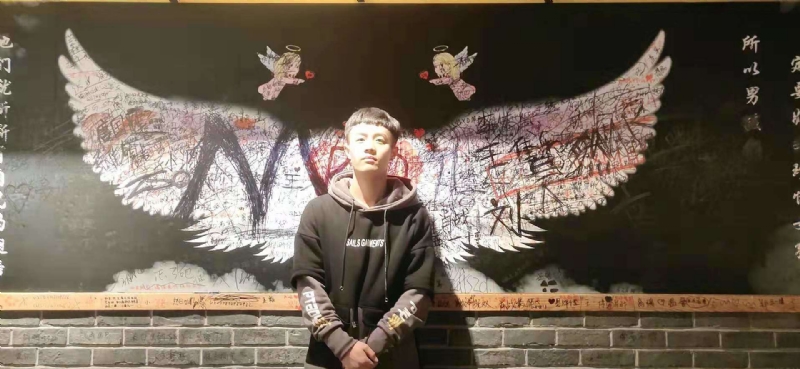 水彩画师的第一张照片--盐城中老年相亲网
